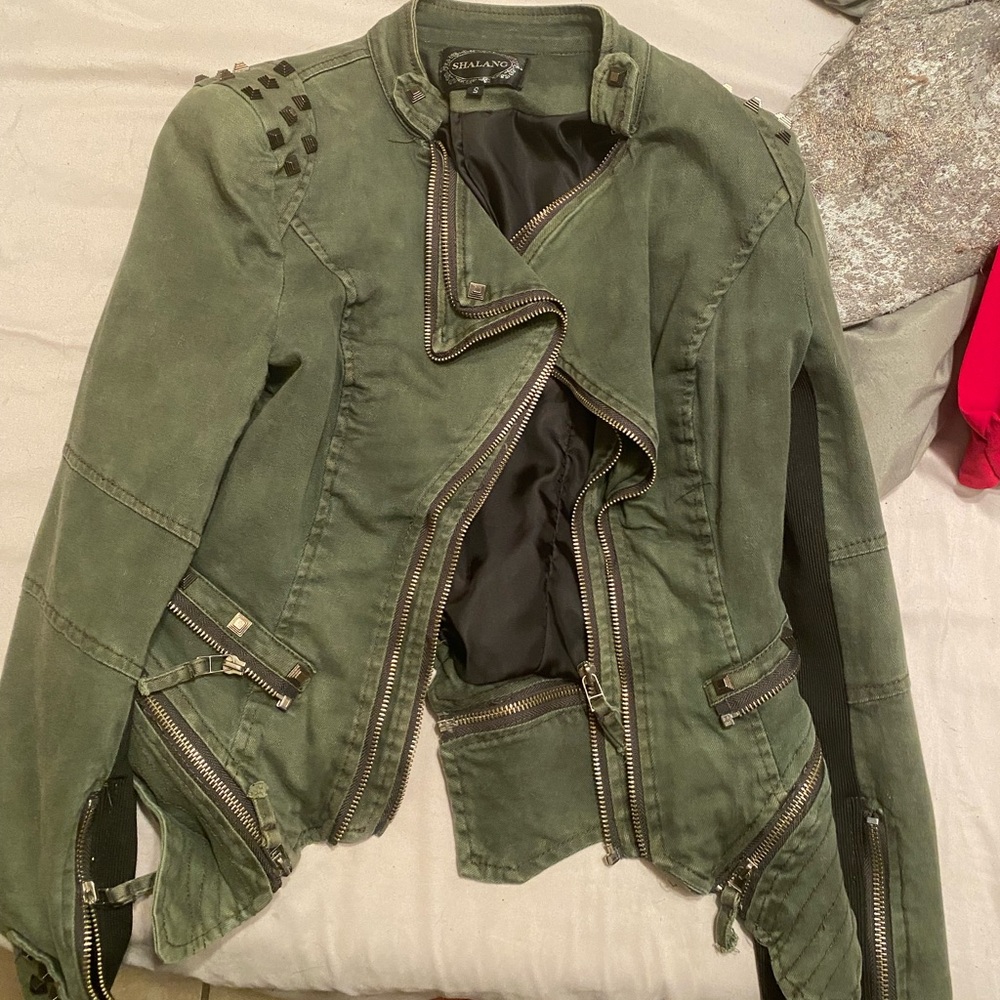 Jean jacket with studs.